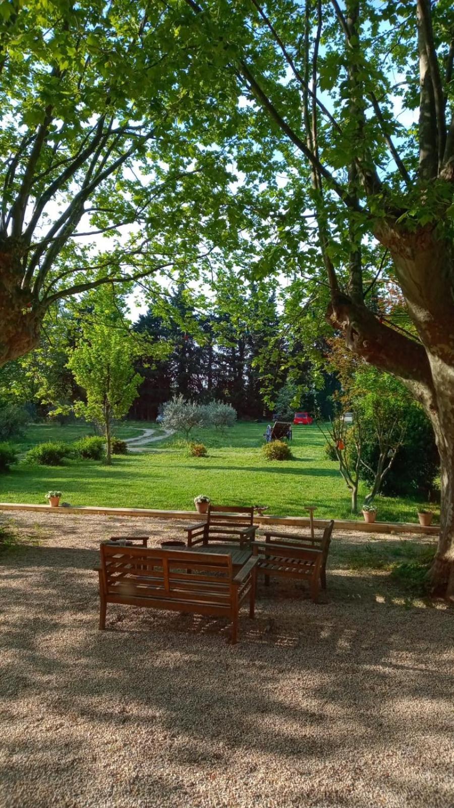 Mas De Karlotte Apartment Pernes-les-Fontaines Bagian luar foto