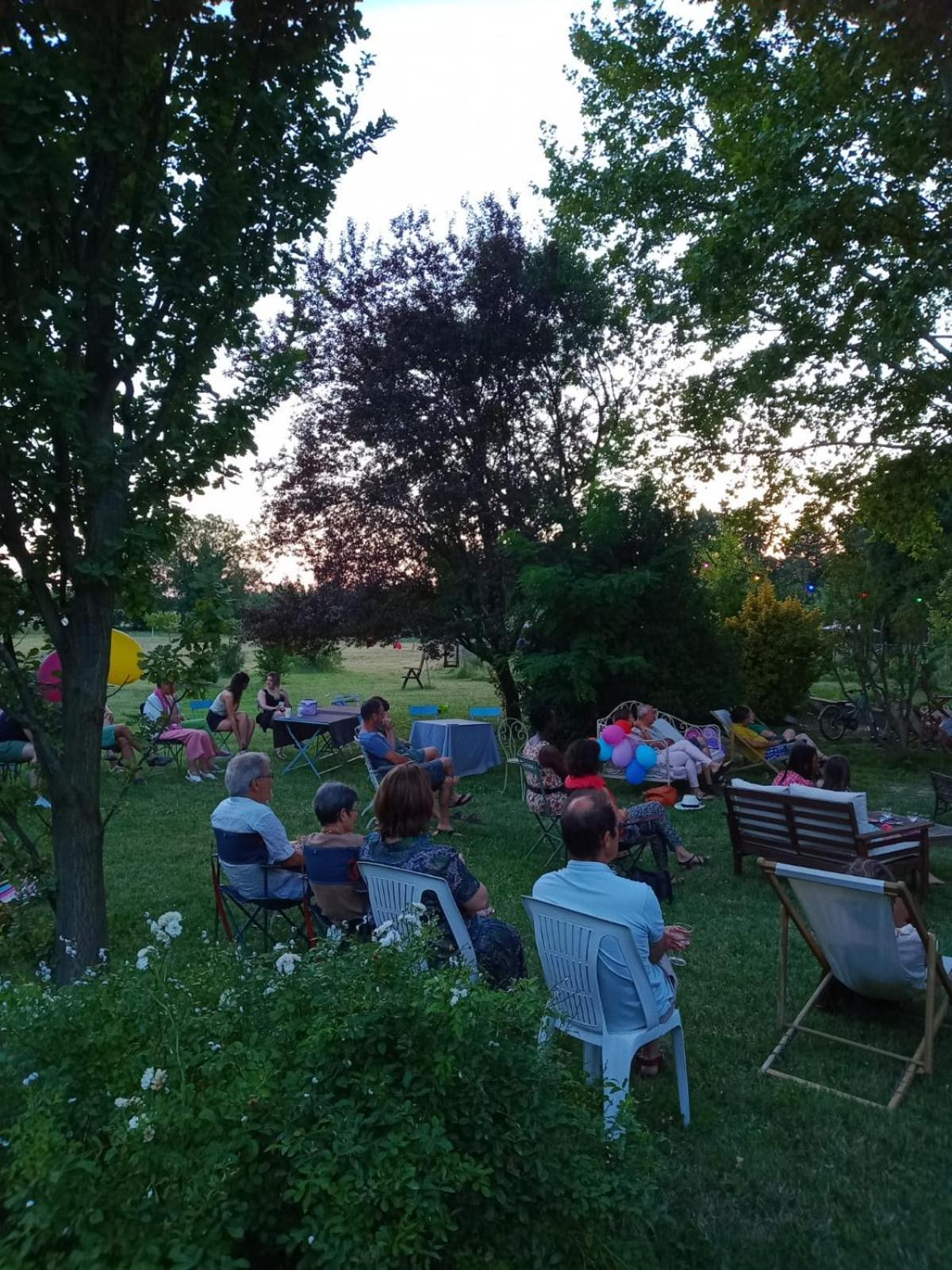 Mas De Karlotte Apartment Pernes-les-Fontaines Bagian luar foto